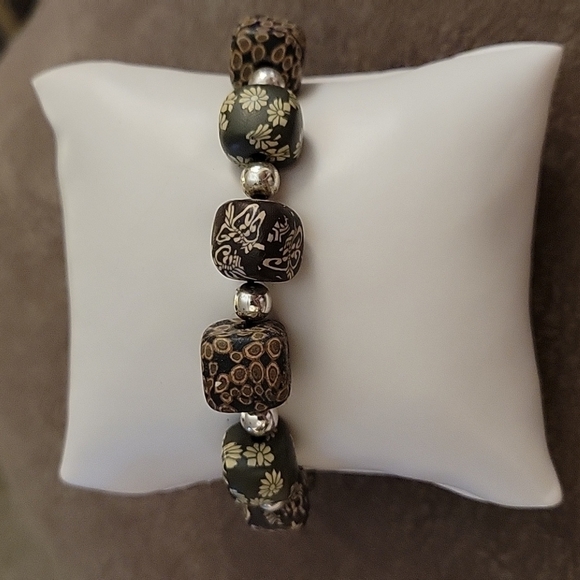 3/$30 Vtg VIVA BEADS Olive Green Chunky Floral Clay Beaded Stretch Bracelet - Picture 2 of 7